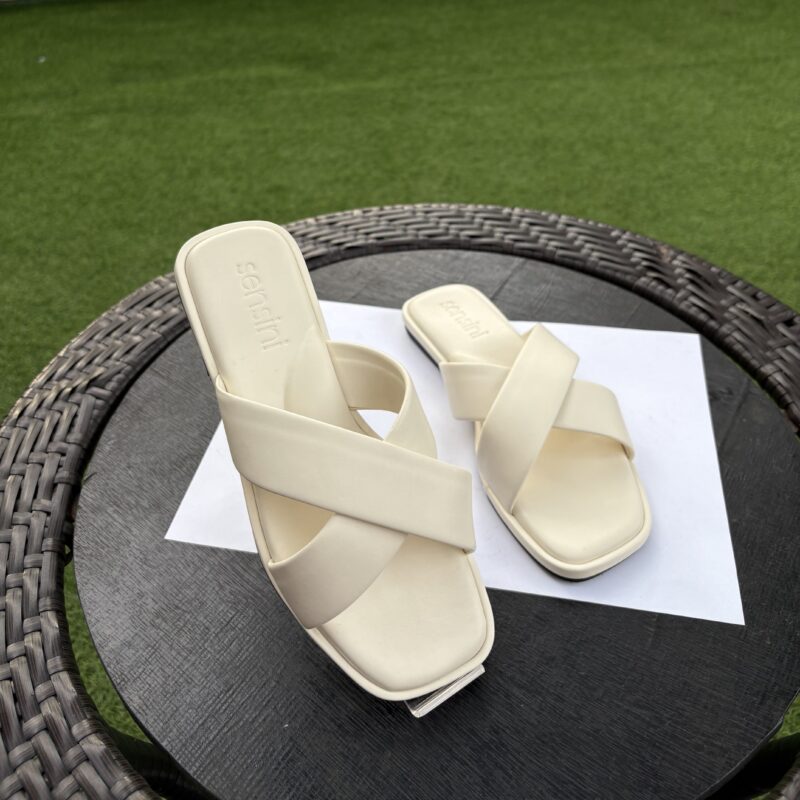 ORIGINAL SENSINI HANDMADE FLAT SANDAL (WHITE) SS33